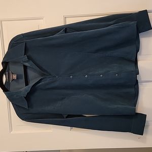 Van Heusen XL Teal green Ultra Suede long sleeve blouse.